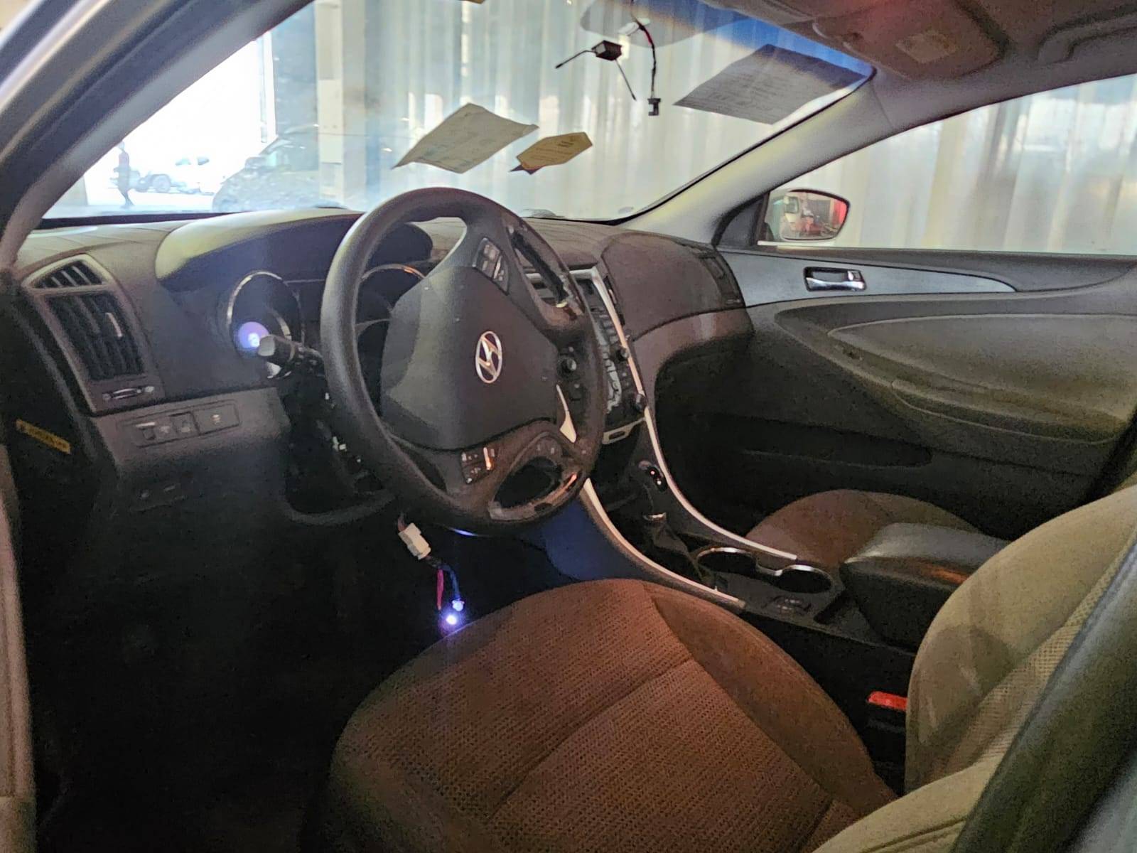 2013 HYUNDAI SONATA — 159017 Miles — Lot DH542746 — Main - Marhaba Auctions Used Cars - Image 9