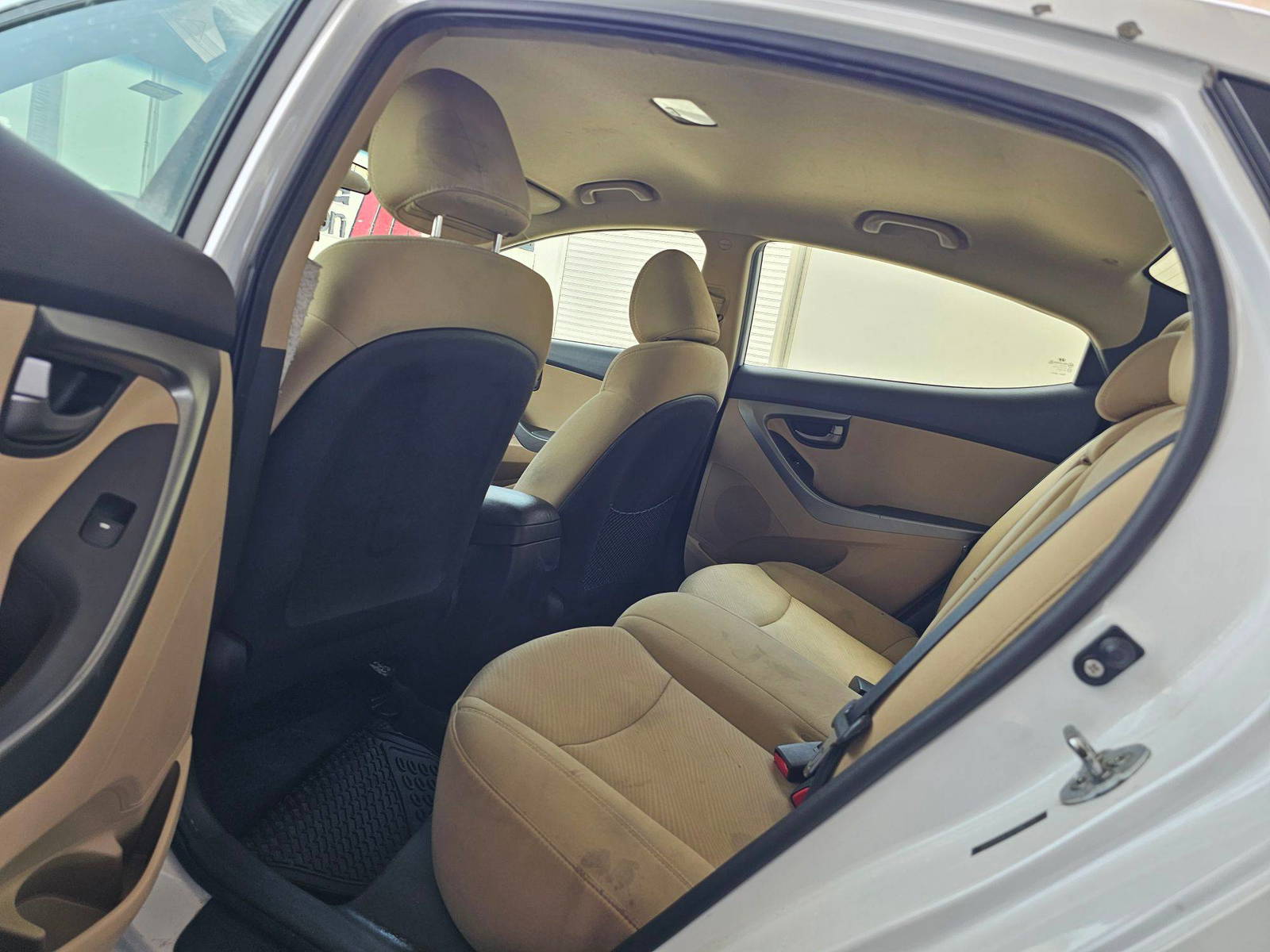 HYUNDAI ELANTRA 2012 - Marhaba Auction Used Cars - Image 9