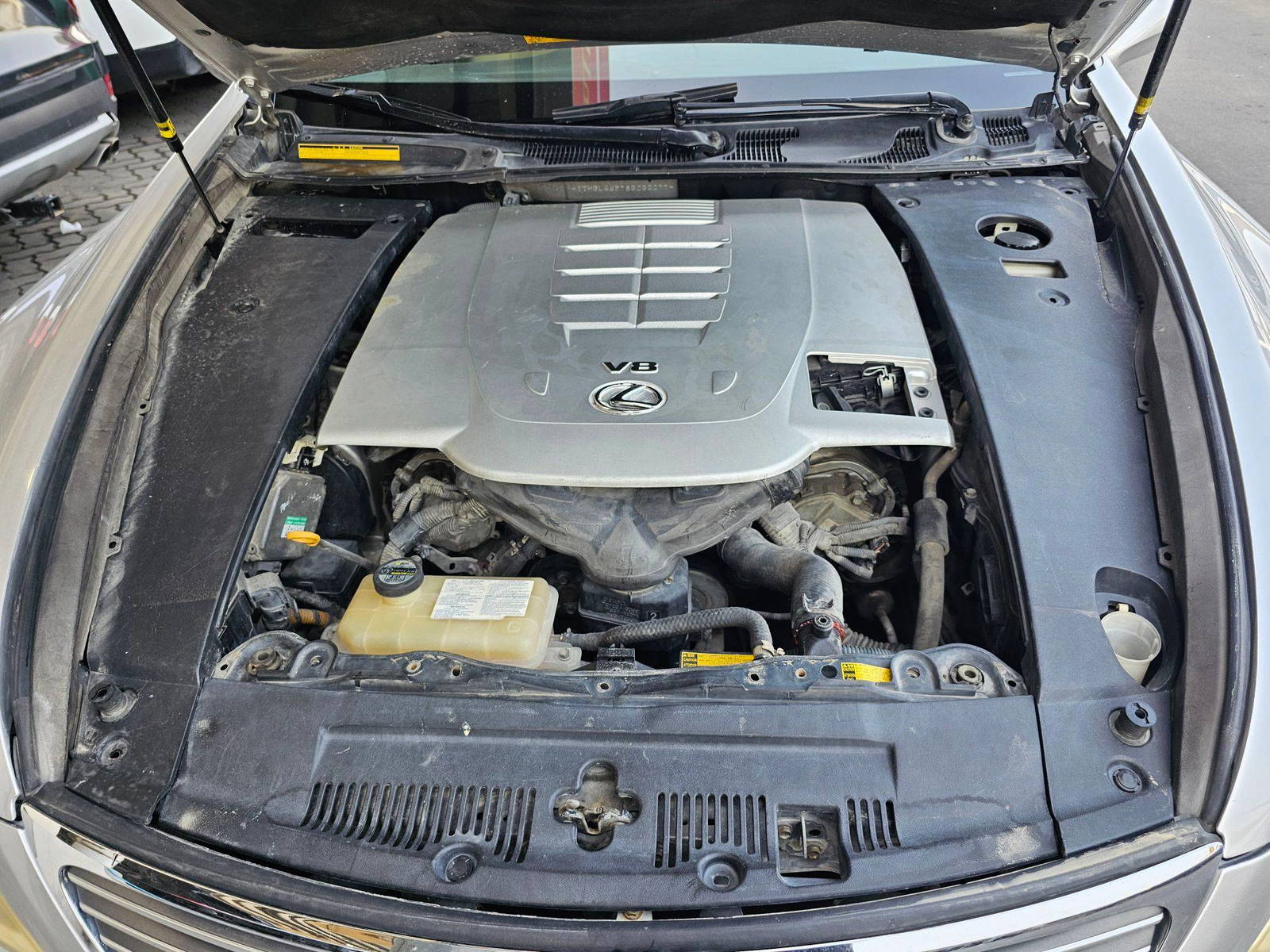2008 LEXUS LS 460 — 150384 Miles — Lot 85052077 — Souq - Marhaba Auctions Used Cars - Image 12