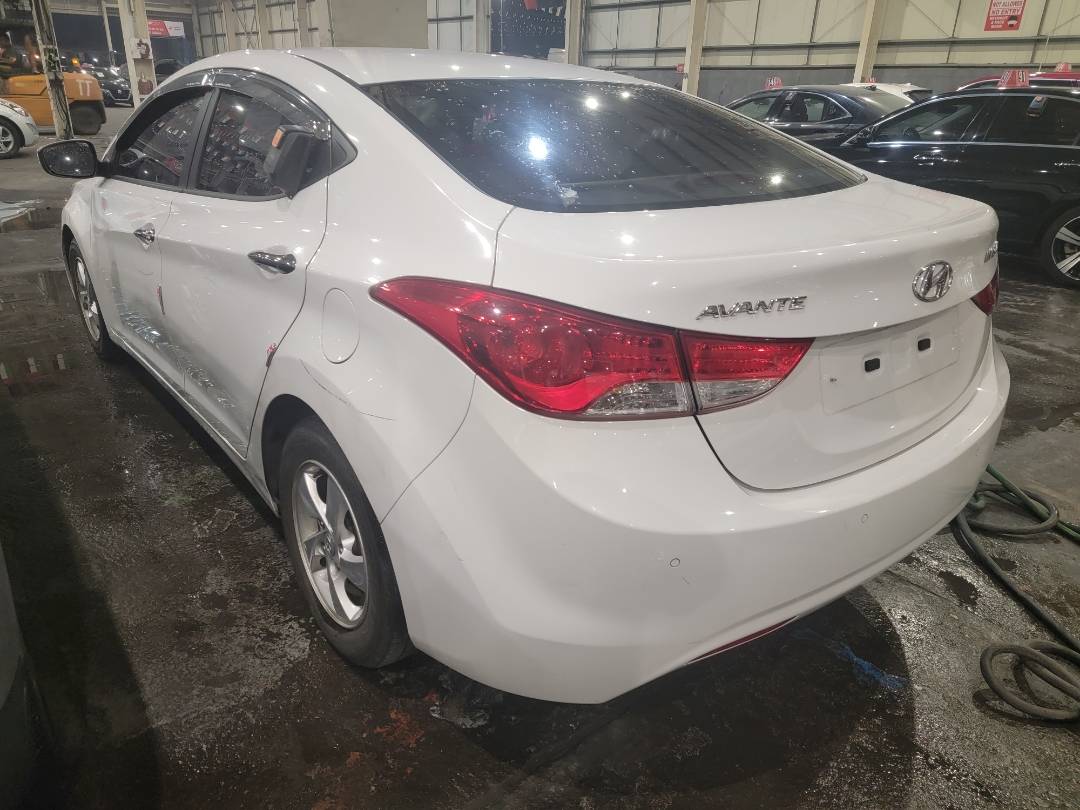 2011 HYUNDAI AVANTE — 133146 KM — Lot 006242 — Main - Marhaba Auctions Used Cars - Image 5