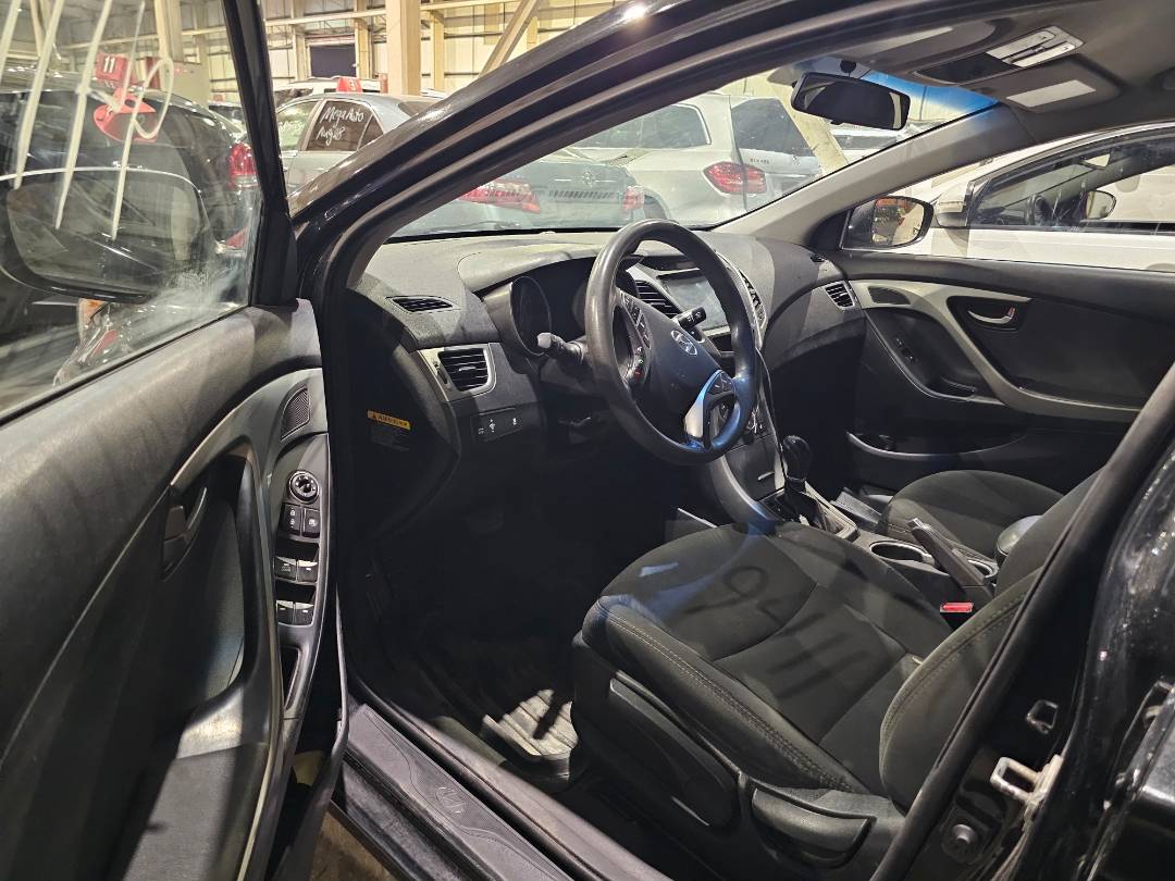 2015 HYUNDAI ELANTRA — 198138 KM — Lot H556514 — Main - Marhaba Auctions Used Cars - Image 9