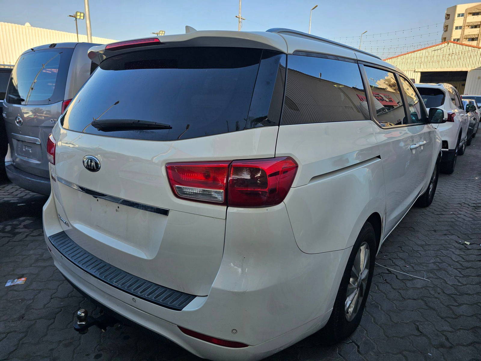 KIA SEDONA 2016 - Marhaba Auction Used Cars - Image 3