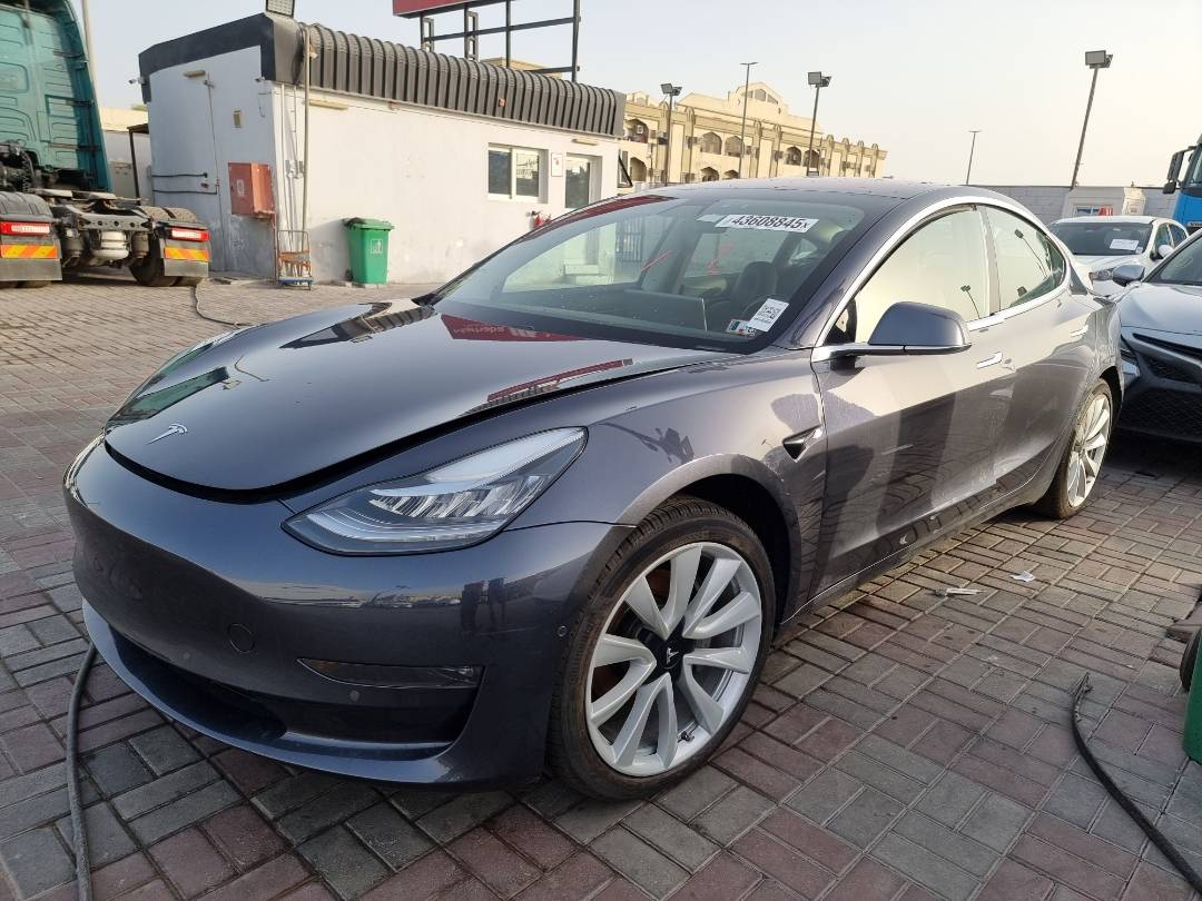 TESLA MODEL 3 2019 - Marhaba Auction Used Cars - Image 3