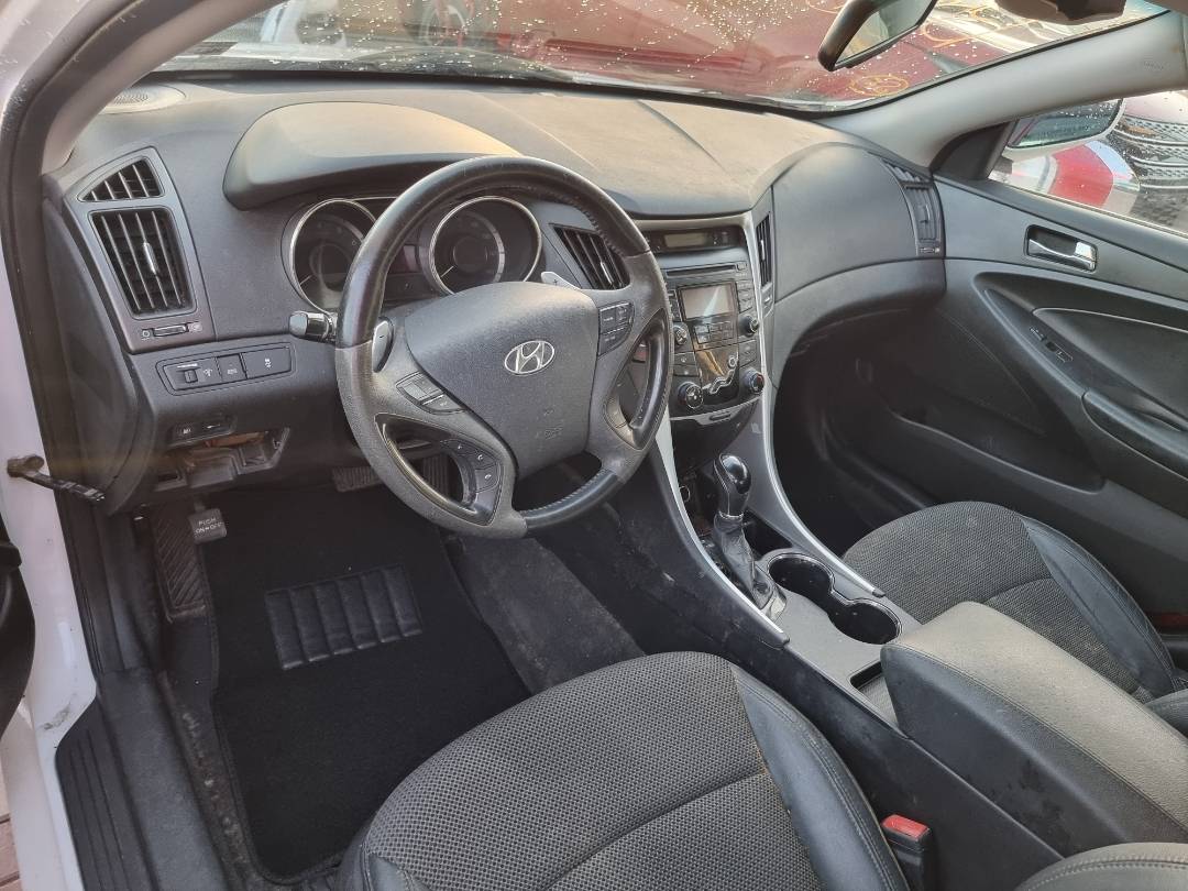 HYUNDAI SONATA 2012 - Marhaba Auction Used Cars - Image 7