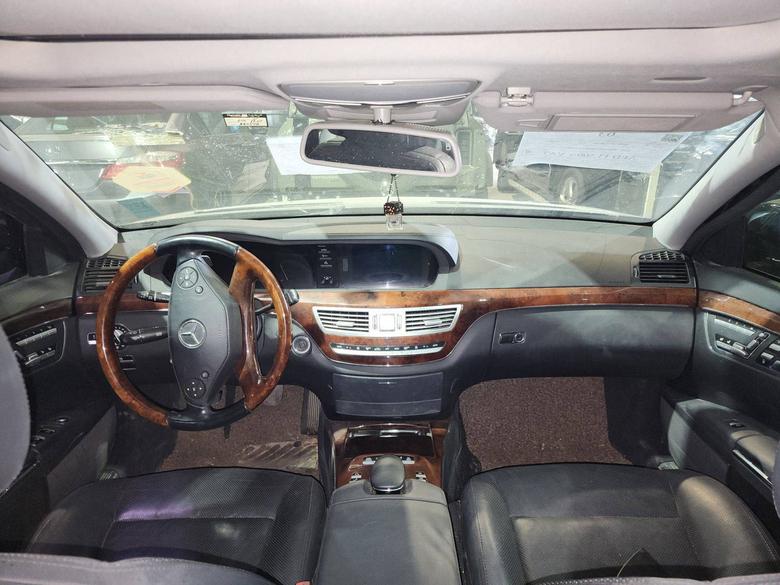 2010 MERCEDES BENZ S 500 — 265572 KM — Lot 290412 — Souq - Marhaba Auctions Used Cars - Image 8