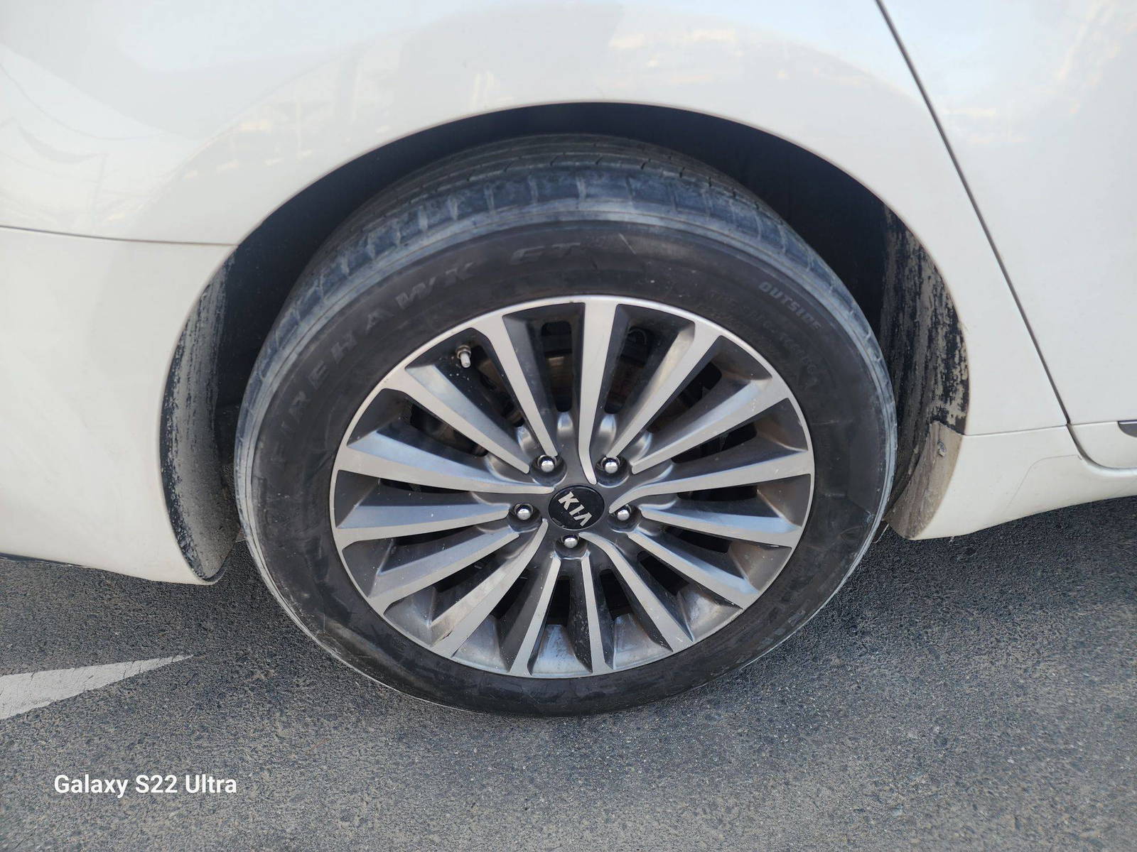 2017 KIA CADENZA — 77540 Miles — Lot 82203723 - Marhaba Auctions Used Cars - Image 4