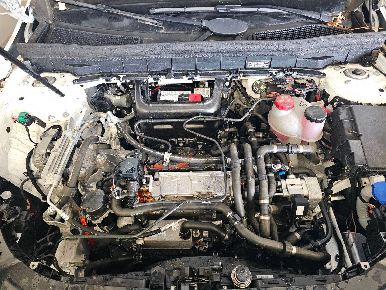 MERCEDES BENZ EQB 300 2023 - Marhaba Auction Used Cars - Image 7