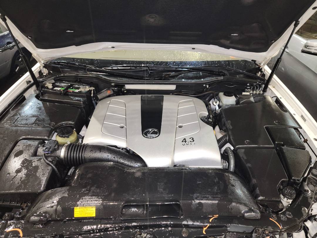 2005 LEXUS LS 430 — 107919 Miles — Lot 5022977 - Marhaba Auctions Used Cars - Image 9