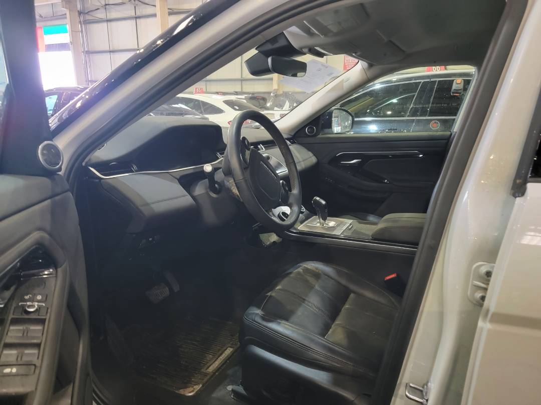2020 LAND ROVER RANGE ROVER EVOQUE — 20104 KM — Lot 088508 — Main - Marhaba Auctions Used Cars - Image 6