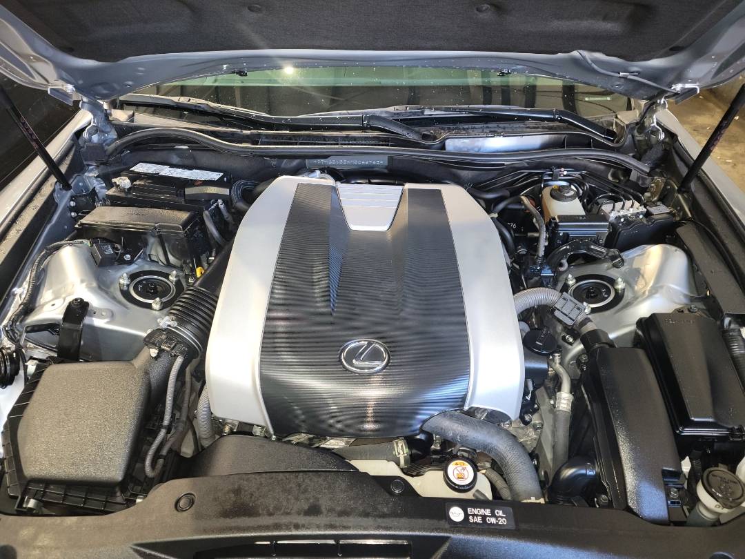 2021 LEXUS IS-350 — 60983 KM — Lot 5046743 - Marhaba Auctions Used Cars - Image 8