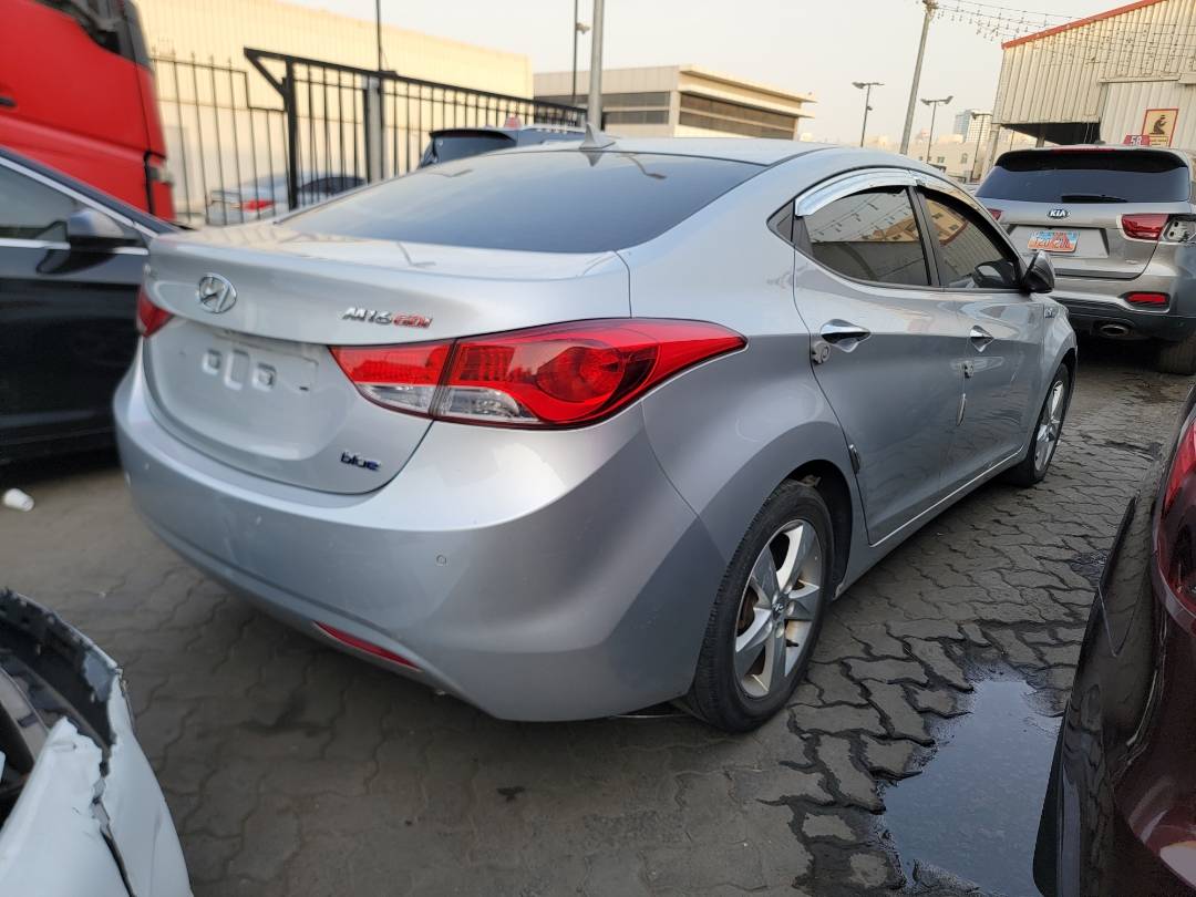 2012 HYUNDAI AVANTE — 222728 KM — Lot 523127 — Main - Marhaba Auctions Used Cars - Image 3