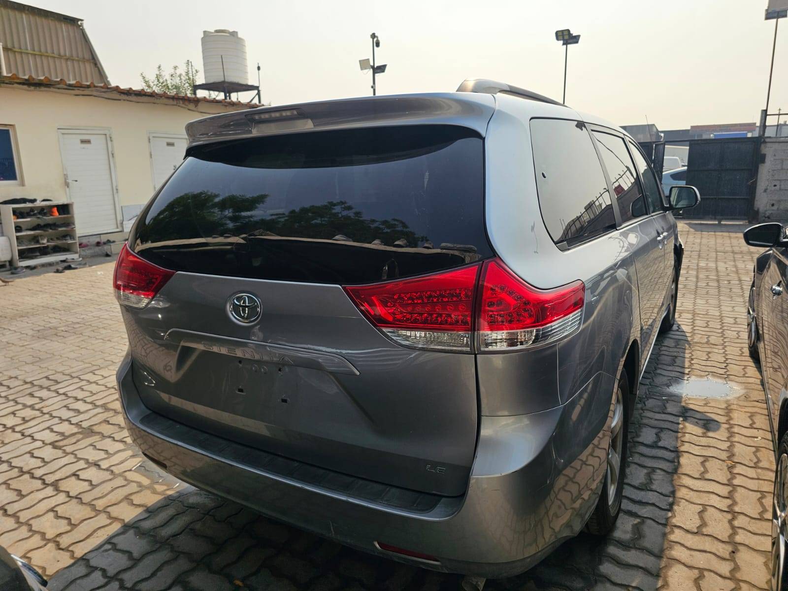 2011 TOYOTA SIENNA — 235808 Miles — Lot BS004926 — Main - Marhaba Auctions Used Cars - Image 6