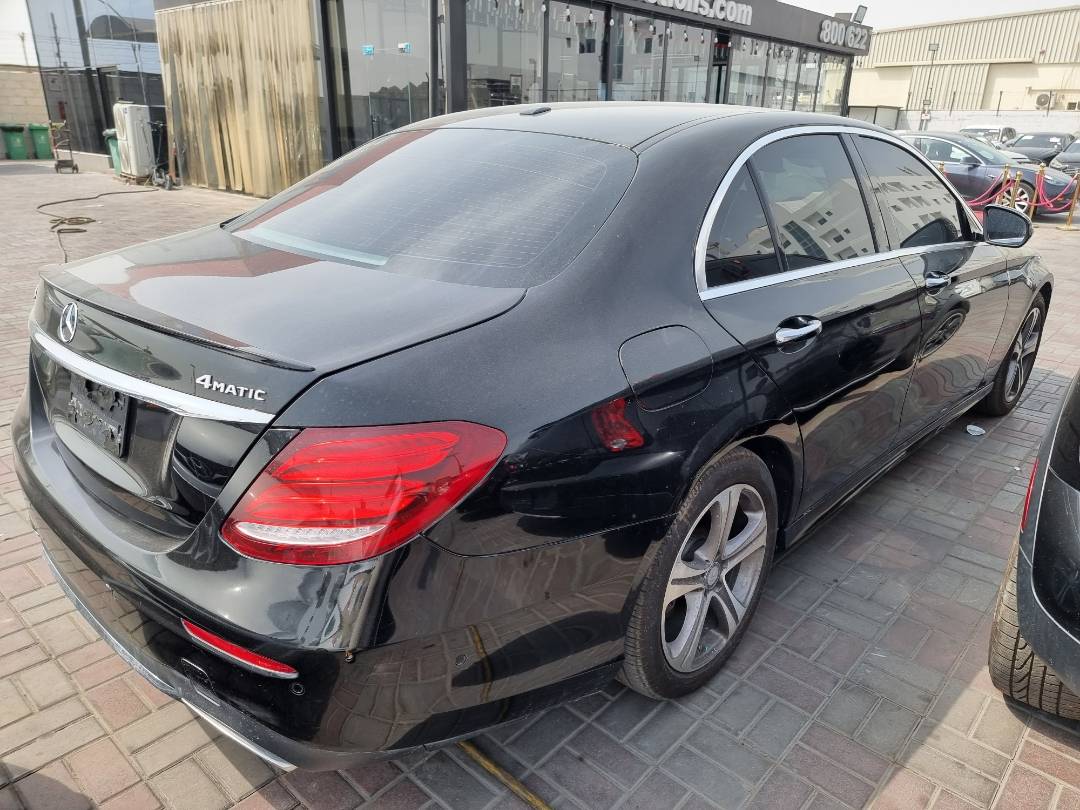 2017 MERCEDES BENZ E-300 — 145333 KM — Lot 215487 — Ind. 12 - Marhaba Auctions Used Cars - Image 4