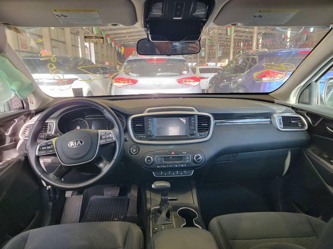 2020 KIA SORENTO — 70381 KM — Lot 09301 — Main - Marhaba Auctions Used Cars - Image 8