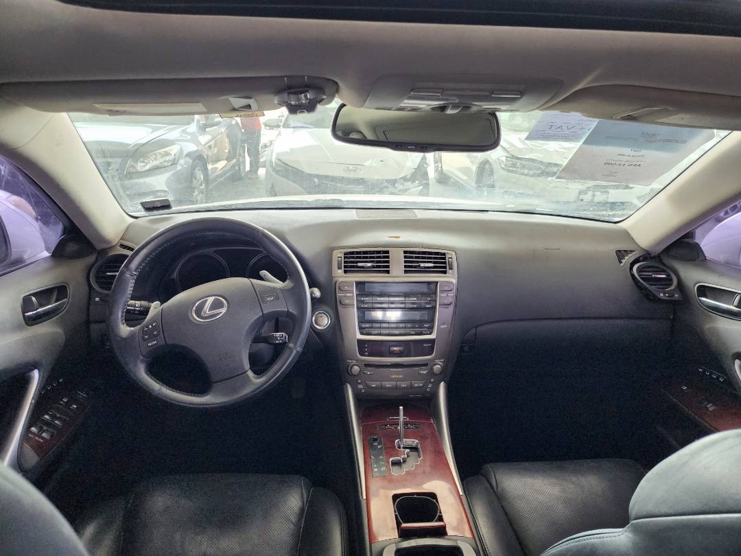 2007 LEXUS IS 250 — 269994 KM — Lot 30111 — Main - Marhaba Auctions Used Cars - Image 8