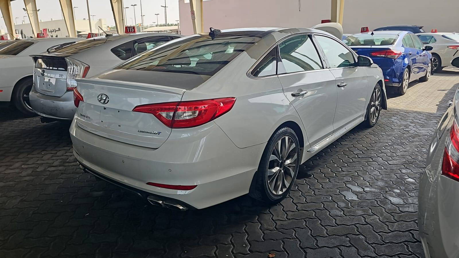 HYUNDAI SONATA