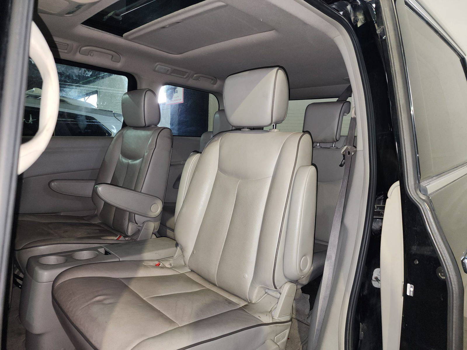 2014 NISSAN QUEST — 190645 Miles — Lot 76964174 — Souq - Marhaba Auctions Used Cars - Image 5