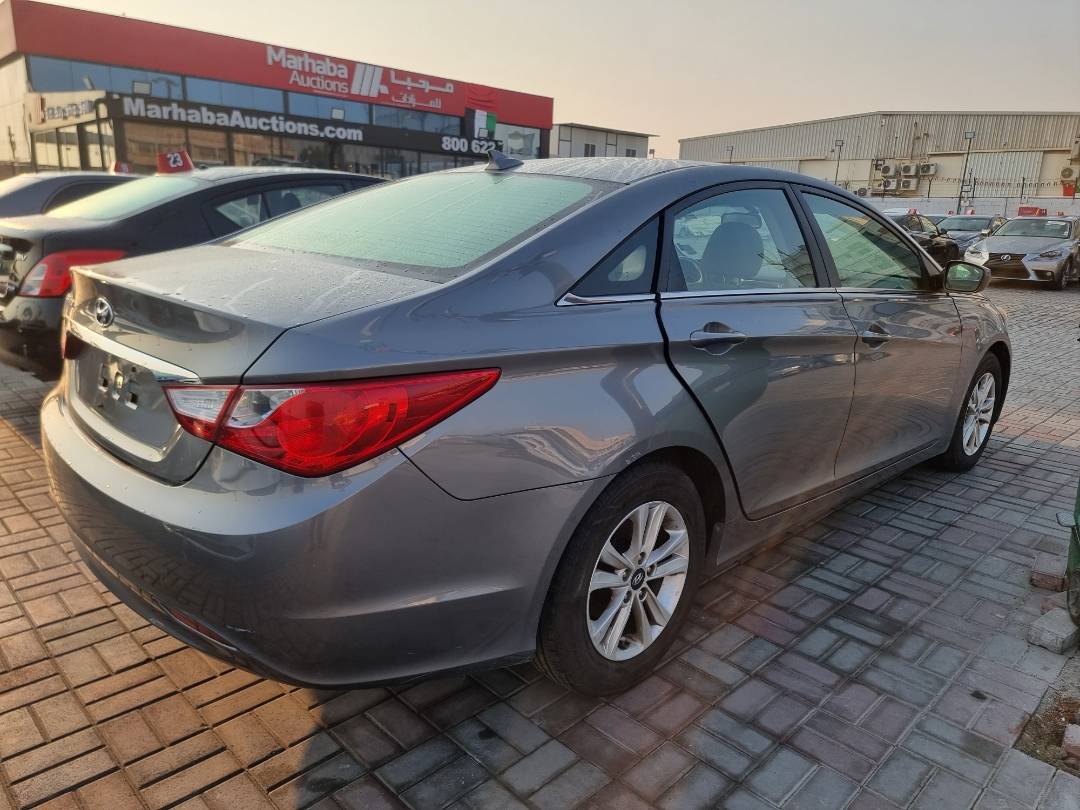 2013 HYUNDAI SONATA — 140333 Miles — Lot 754378 — Main - Marhaba Auctions Used Cars - Image 4