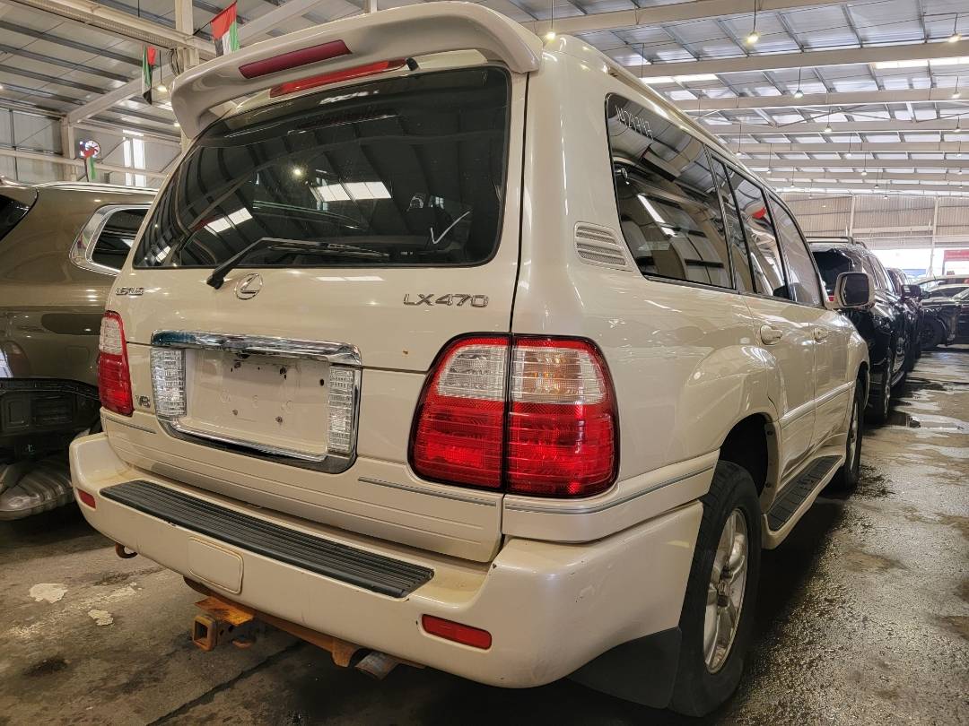 2005 LEXUS LX 470 — 270672 Miles — Lot 548994 — Main - Marhaba Auctions Used Cars - Image 4