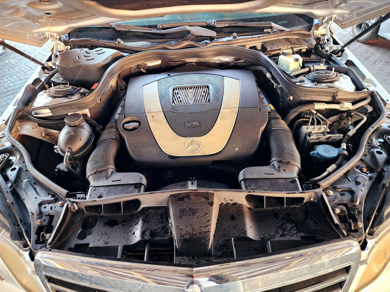2010 MERCEDES BENZ E 350 — 200322 Miles — Lot HB2AA102603 — Souq - Marhaba Auctions Used Cars - Image 12