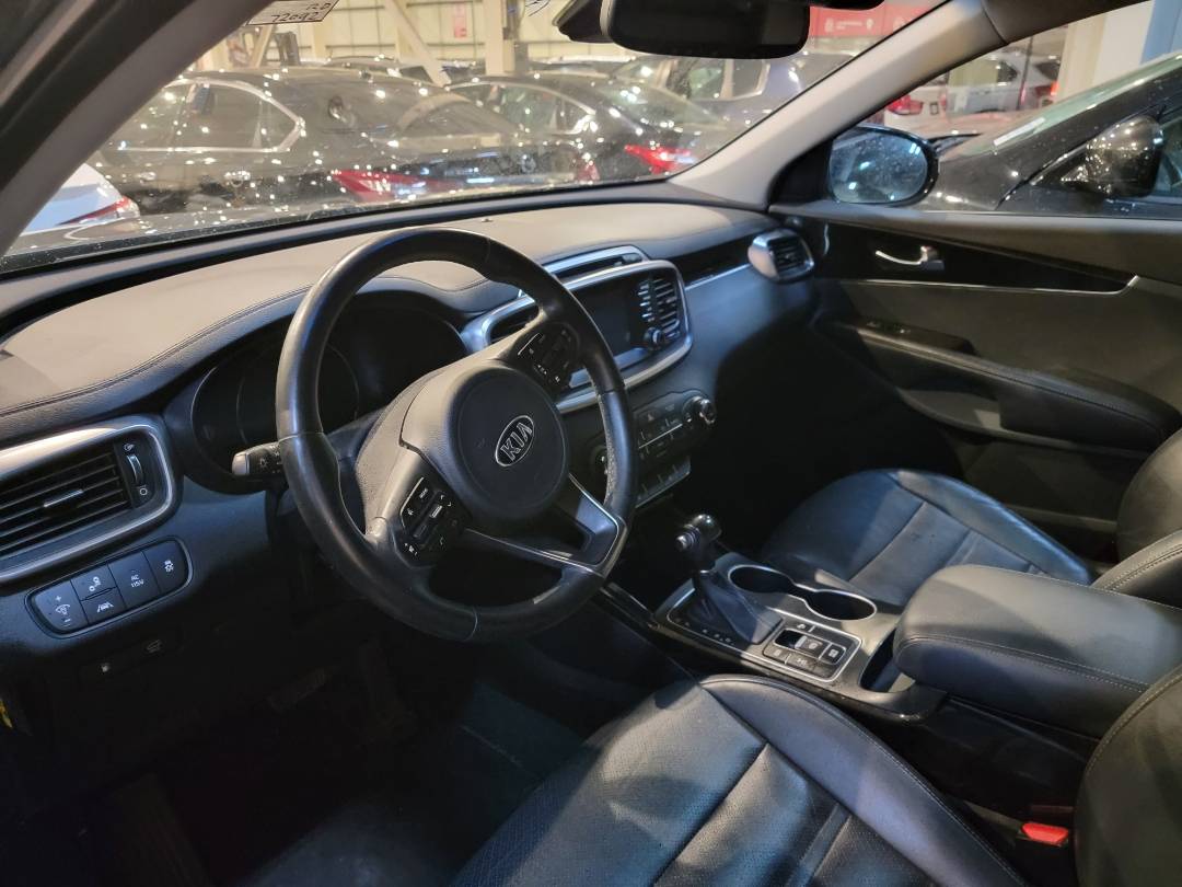 2018 KIA SORENTO — 72092 Miles — Lot 9JG354300 — Main - Marhaba Auctions Used Cars - Image 10