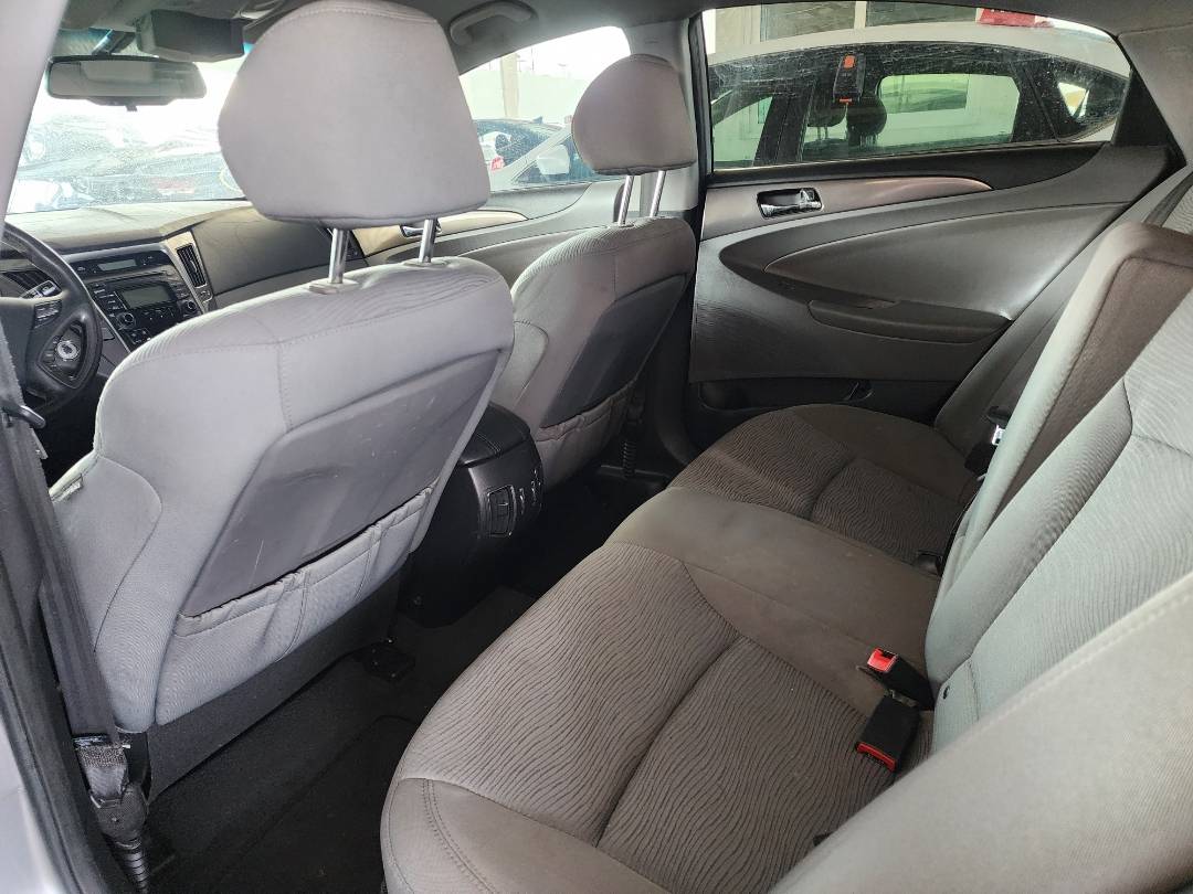2012 HYUNDAI SONATA — 151751 Miles — Lot 60594984 — Souq - Marhaba Auctions Used Cars - Image 9