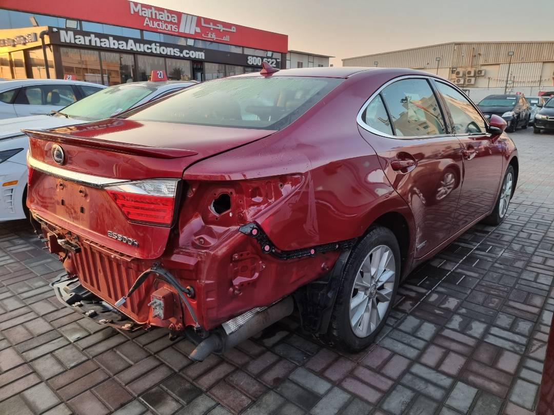 2014 LEXUS ES 300H — 144844 Miles — Lot 214587 — Main - Marhaba Auctions Used Cars - Image 4