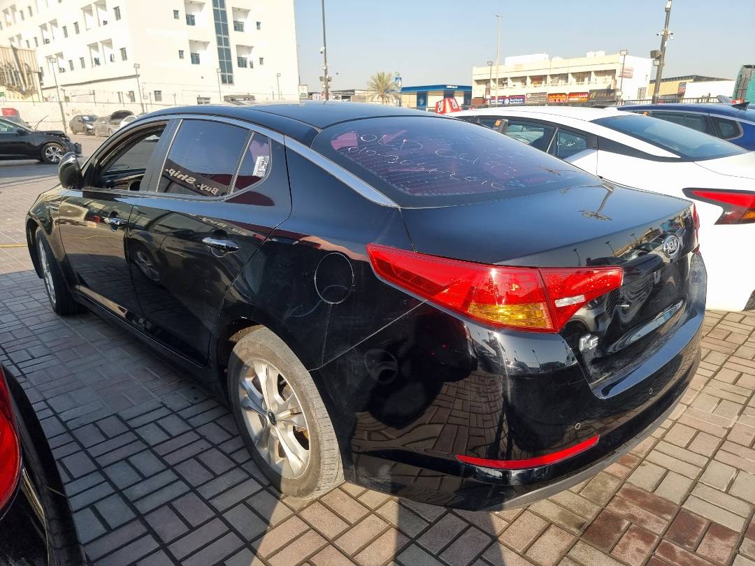 2011 KIA K5 — 258023 KM — Lot 125478 — Main - Marhaba Auctions Used Cars - Image 5