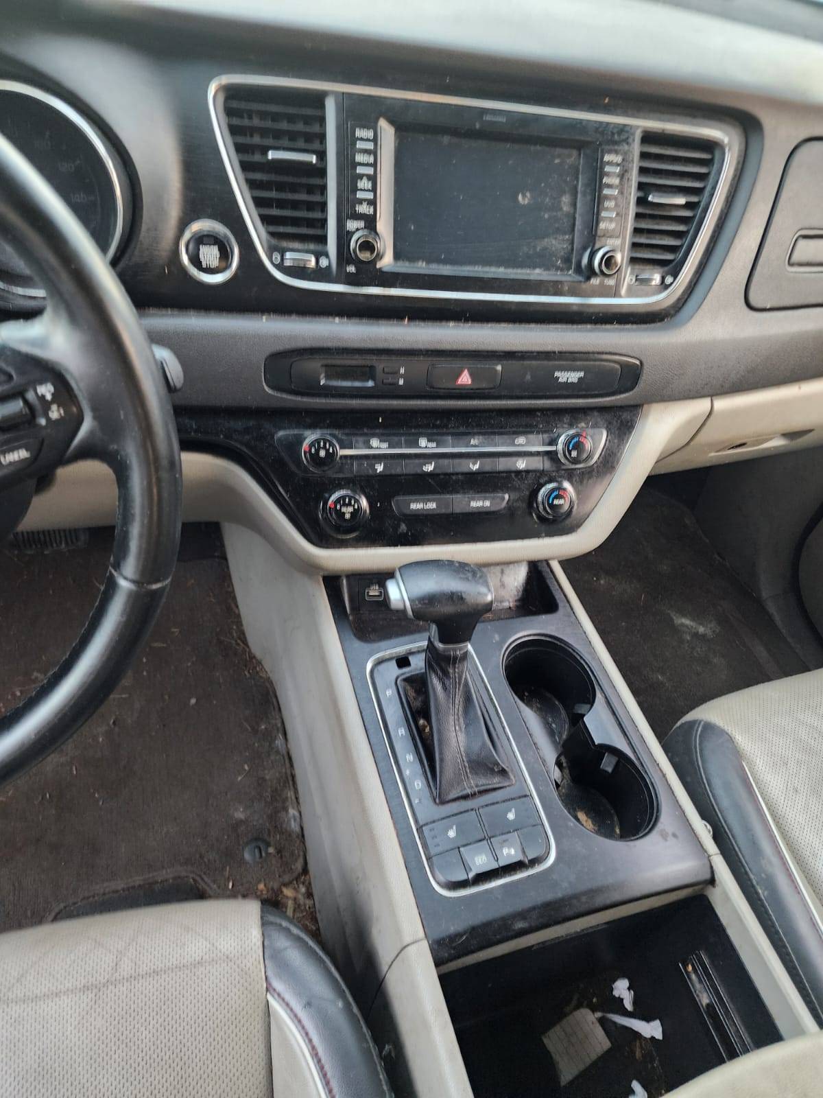 KIA SEDONA 2017 - Marhaba Auction Used Cars - Image 8