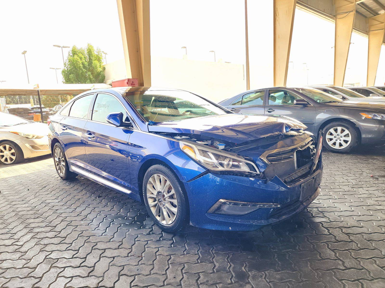 2015 HYUNDAI SONATA — 82452 Miles — Lot 71021864 — Souq - Marhaba Auctions Used Cars - Image 5