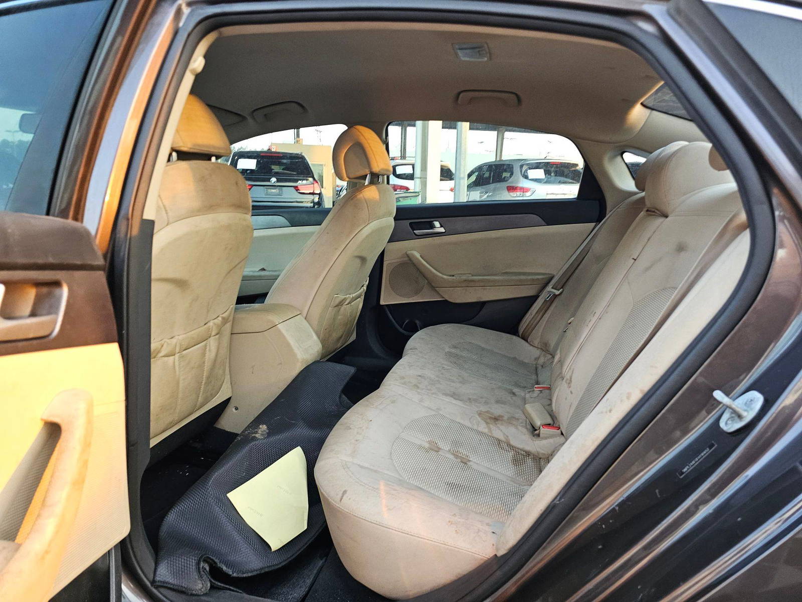 2015 HYUNDAI SONATA — 163382 Miles — Lot H191652 — Souq - Marhaba Auctions Used Cars - Image 7
