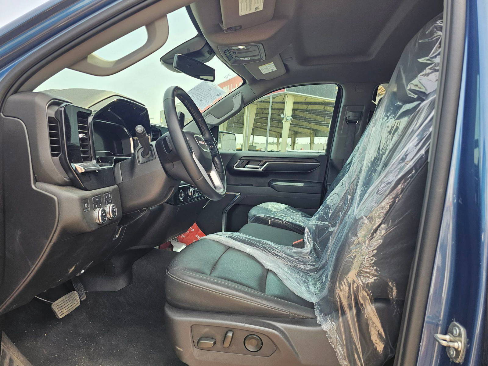 GMC SIERRA 2024 - Marhaba Auction Used Cars - Image 10
