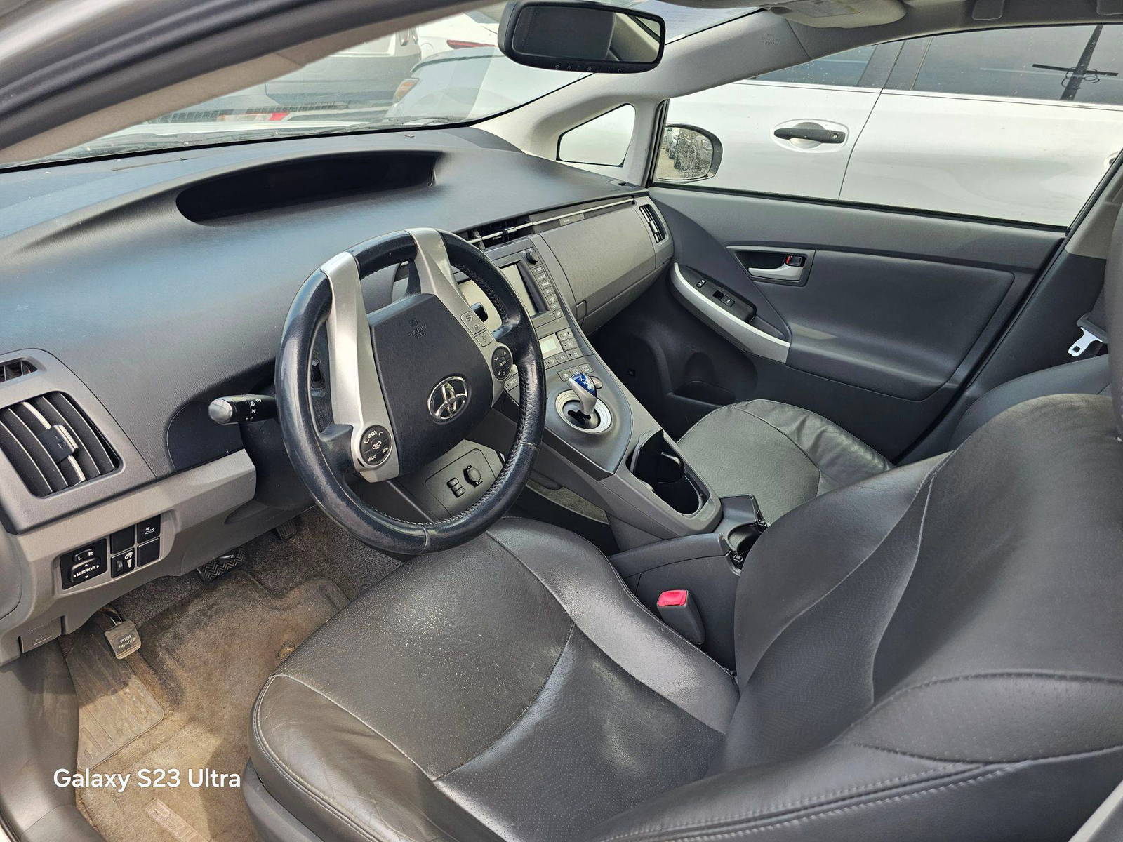 TOYOTA PRIUS 2010 - Marhaba Auction Used Cars - Image 8