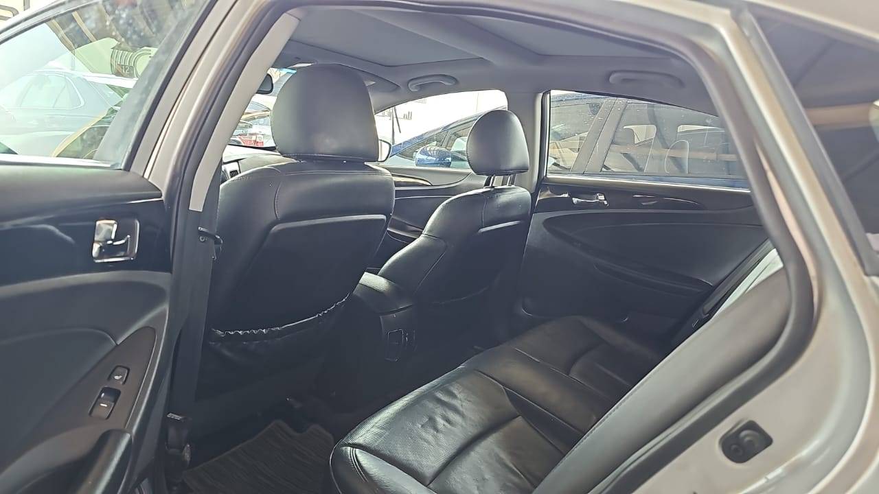 HYUNDAI SONATA 2012 - Marhaba Auction Used Cars - Image 8