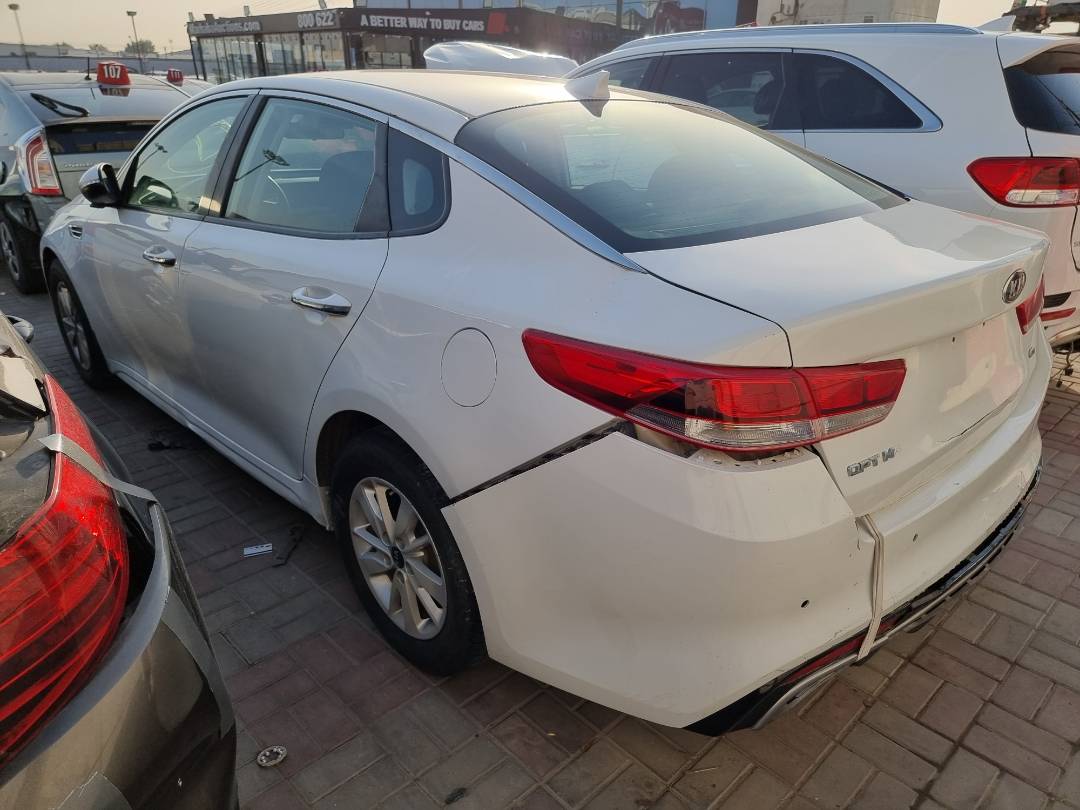 2018 KIA OPTIMA — 138555 Miles — Lot 125478 — Ind. 12 - Marhaba Auctions Used Cars - Image 4