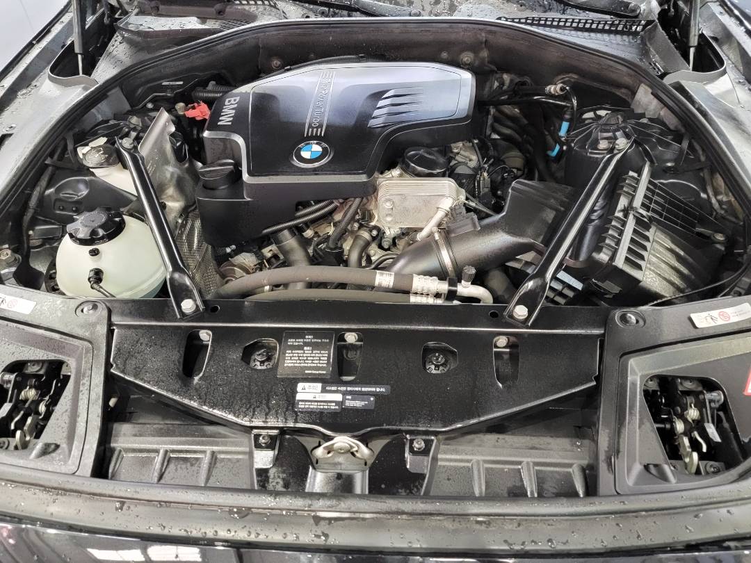 2012 BMW 520I — 153048 KM — Lot W28501 — Main - Marhaba Auctions Used Cars - Image 11