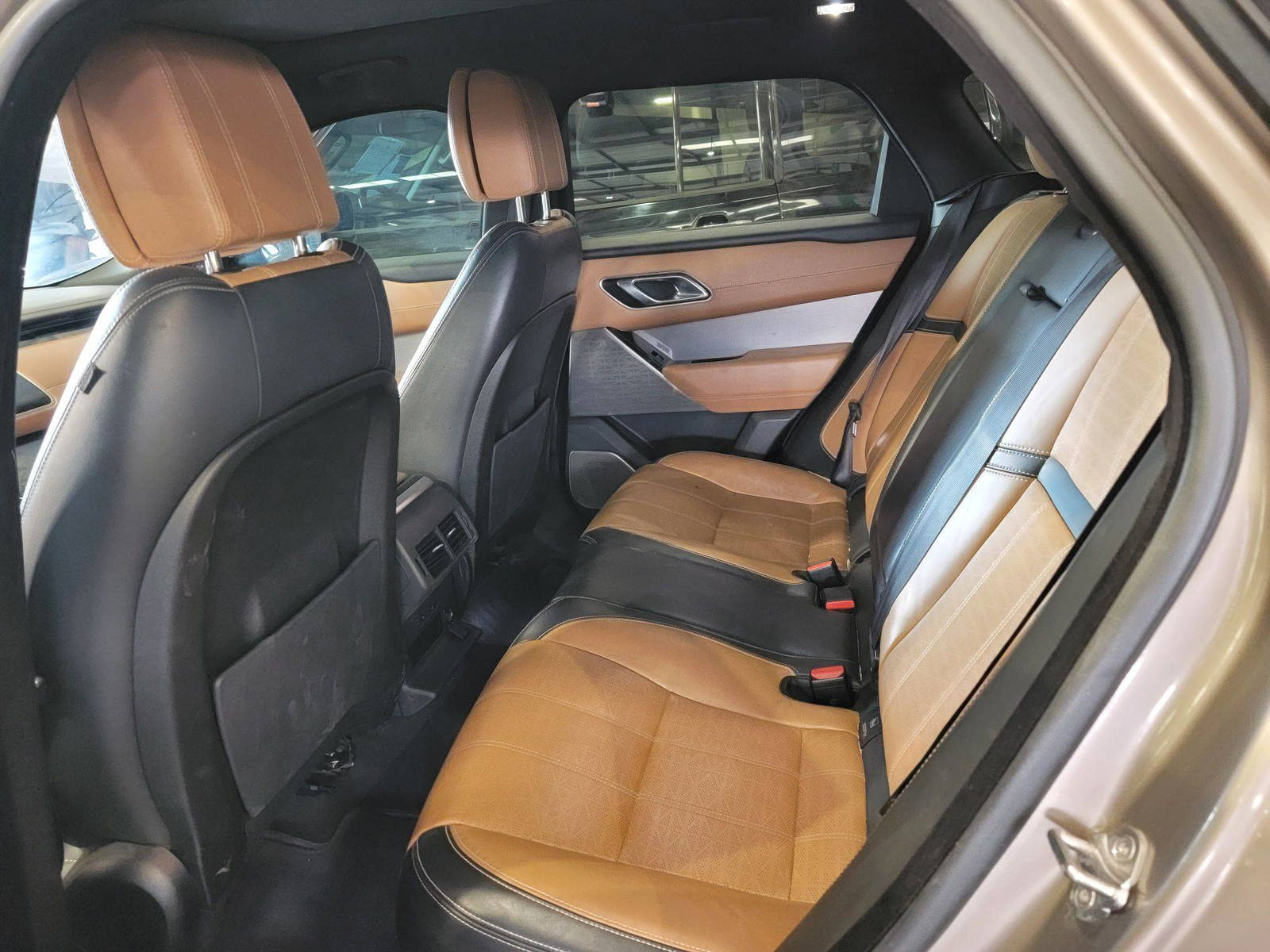 2019 LAND ROVER RANGE ROVER VELAR R-DYNAMIC S — 96496 KM — Lot 227011 — Main - Marhaba Auctions Used Cars - Image 19
