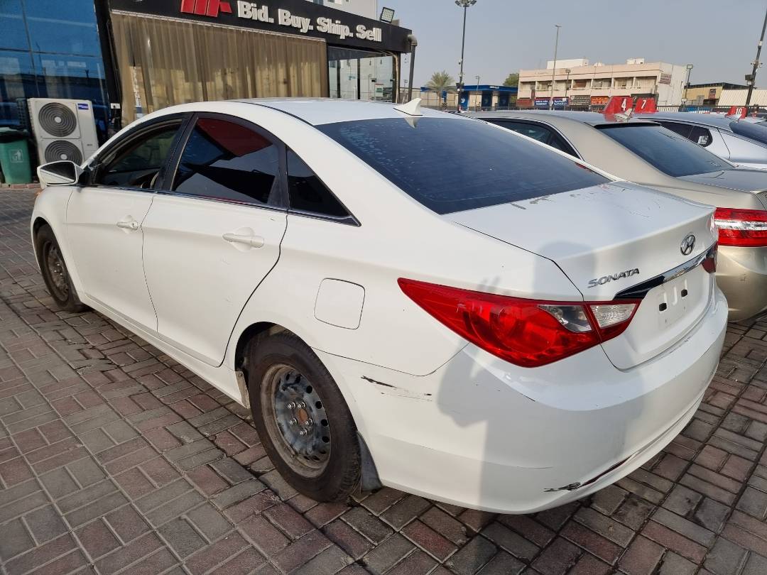 2011 HYUNDAI SONATA — 161519 Miles — Lot 114172 — Main - Marhaba Auctions Used Cars - Image 5