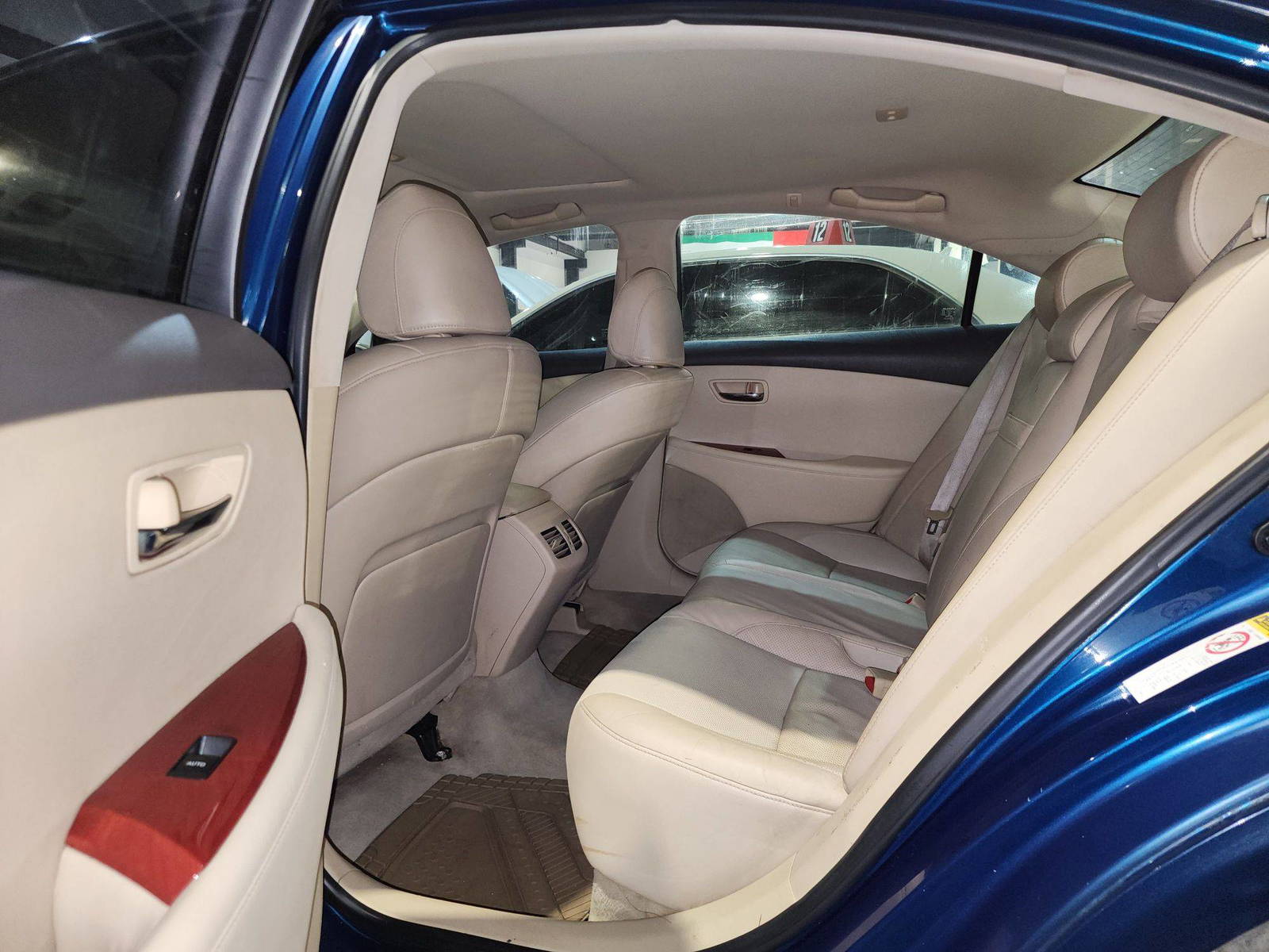 2007 LEXUS ES 350 — 157689 Miles — Lot 304665 — Al Quoz - Marhaba Auctions Used Cars - Image 7