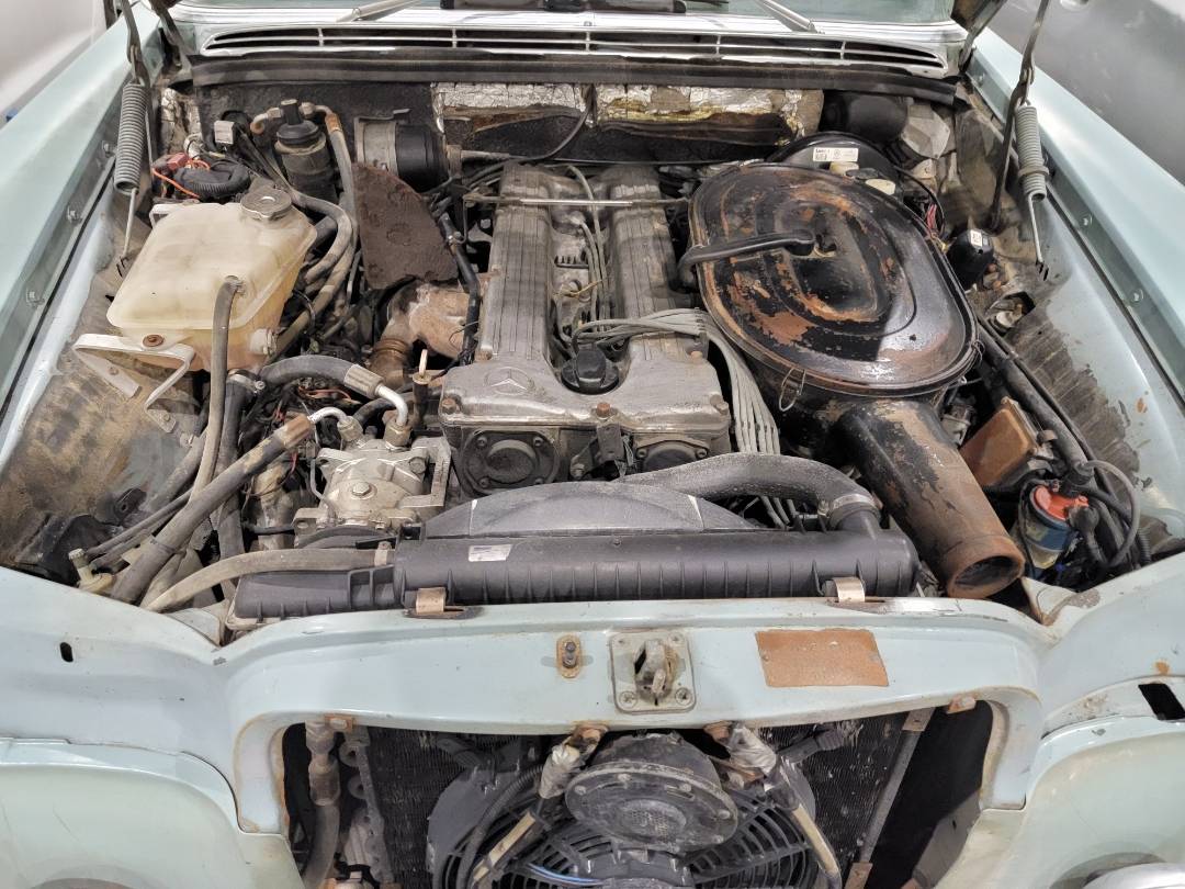 MERCEDES BENZ E 280 1969 - Marhaba Auction Used Cars - Image 9