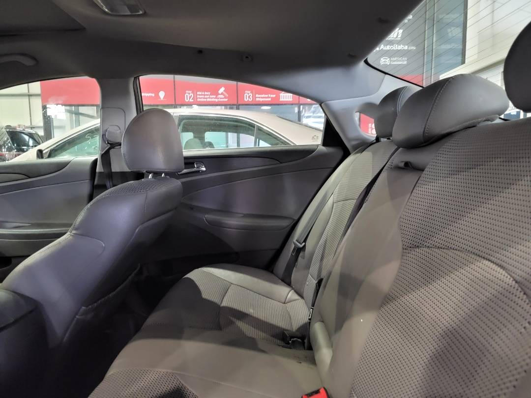 2011 HYUNDAI SONATA — 144148 Miles — Lot 43158 — Souq - Marhaba Auctions Used Cars - Image 8