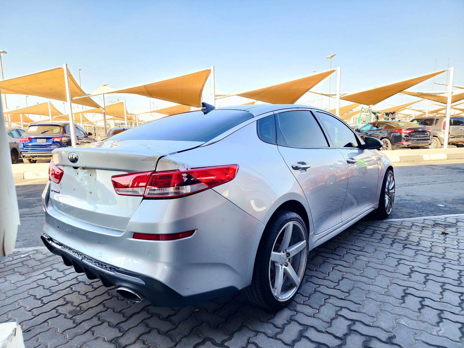 2019 KIA OPTIMA — 139530 Miles — Lot 40169351 — Souq - Marhaba Auctions Used Cars - Image 5
