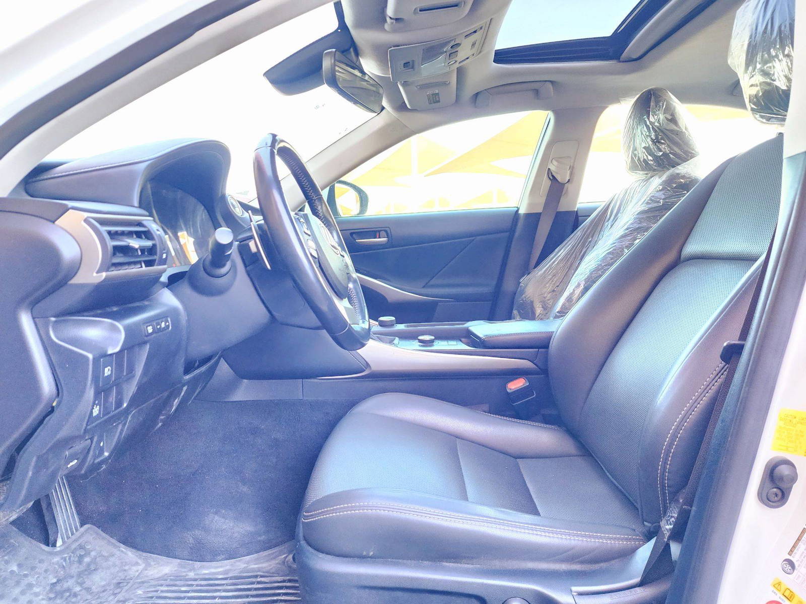 2017 LEXUS IS 300 — 47383 Miles — Lot XH5024483 — Souq - Marhaba Auctions Used Cars - Image 9