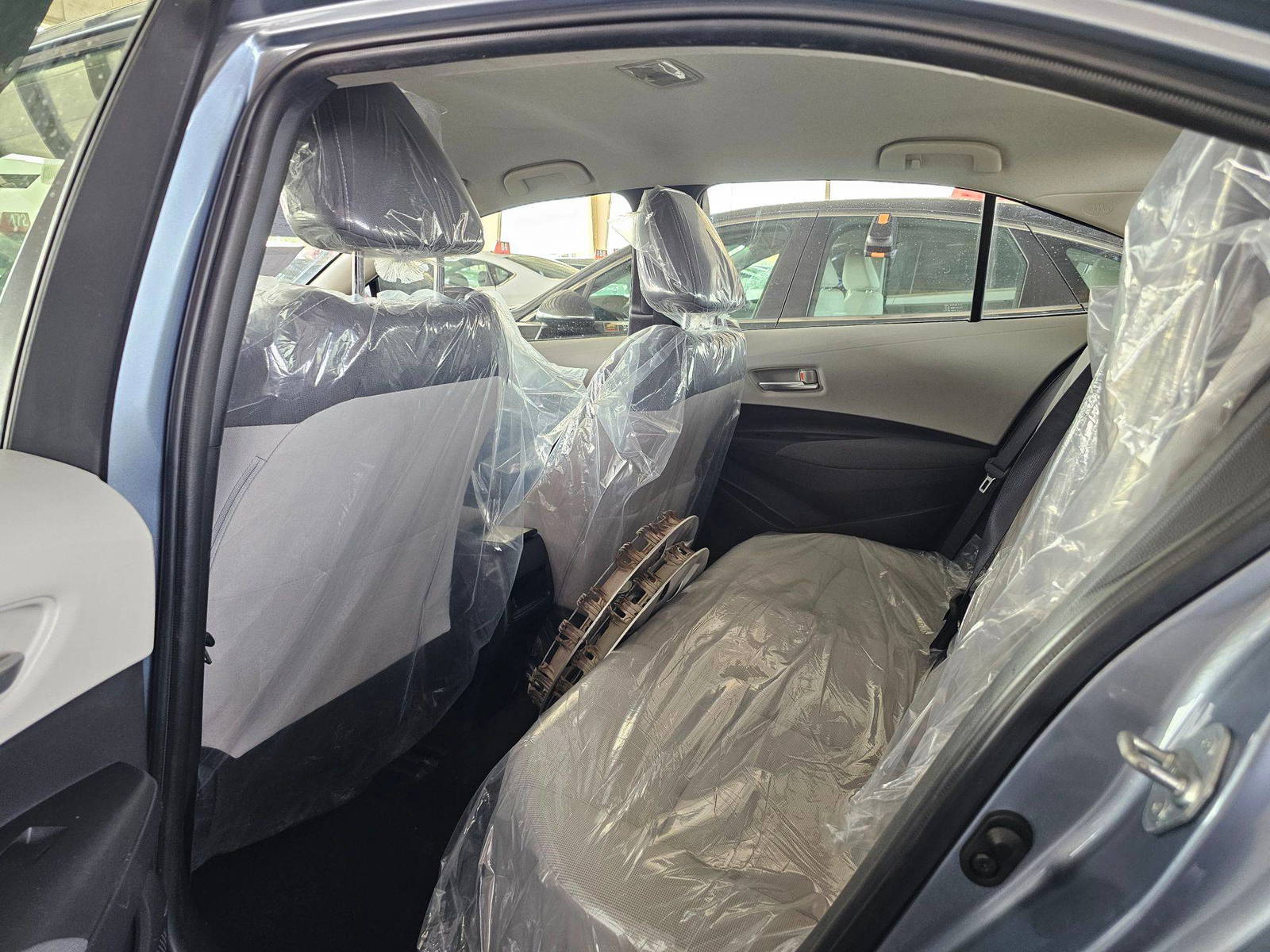 2020 TOYOTA COROLLA — 122880 KM — Lot LJ062536 — Souq - Marhaba Auctions Used Cars - Image 6