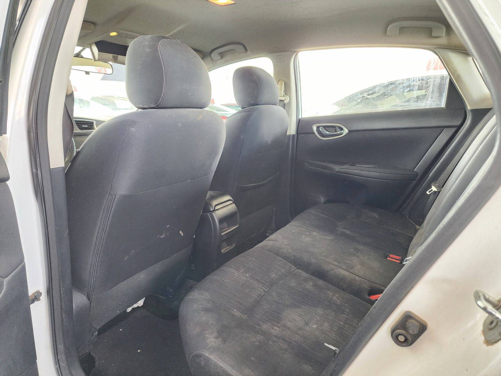 2017 NISSAN SENTRA — 137626 Miles — Lot 35657 — Souq - Marhaba Auctions Used Cars - Image 5