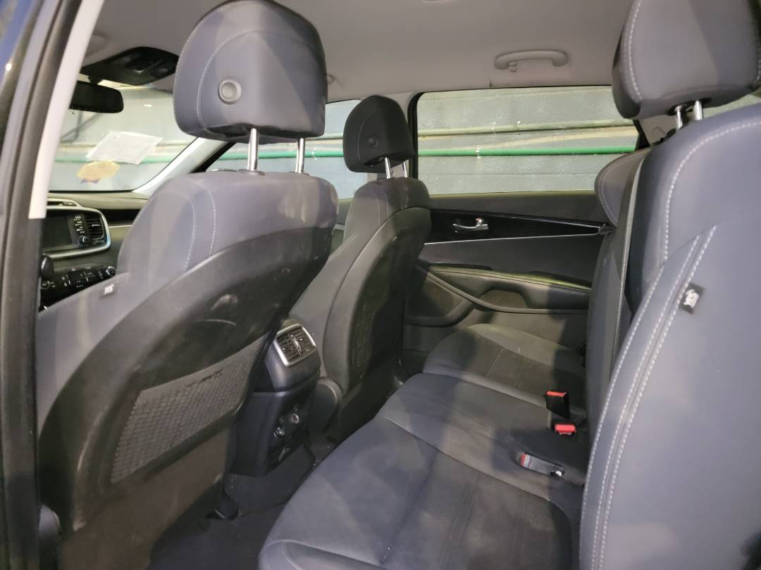 KIA SORENTO 2017 - Marhaba Auction Used Cars - Image 8