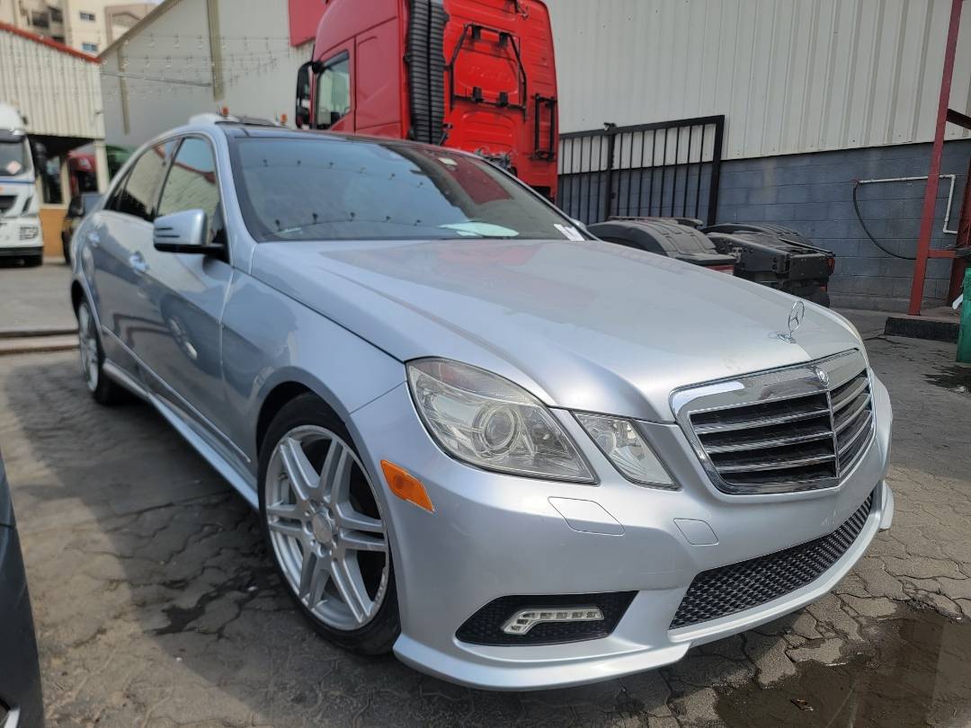 2010 MERCEDES BENZ E 350 — 179261 Miles — Lot 35679846 — Main - Marhaba Auctions Used Cars - Image 4