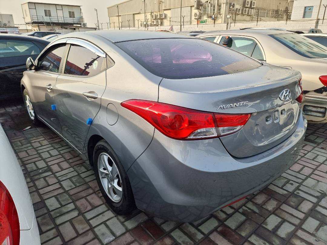 2012 HYUNDAI AVANTE — 207369 KM — Lot 125487 — Ind. 12 - Marhaba Auctions Used Cars - Image 4