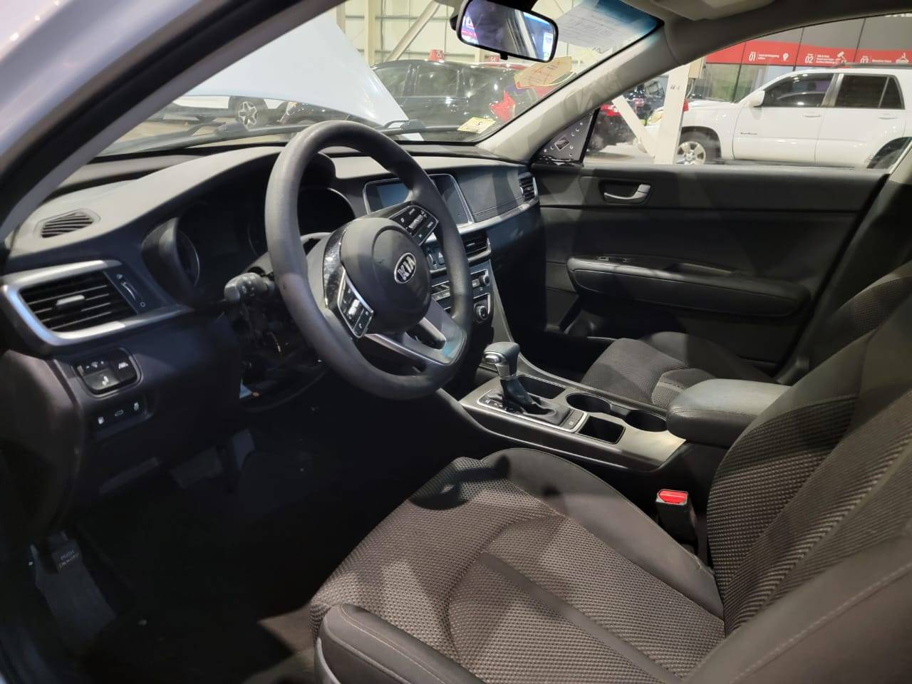 2019 KIA OPTIMA — 71494 Miles — Lot KG335487 — Main - Marhaba Auctions Used Cars - Image 8