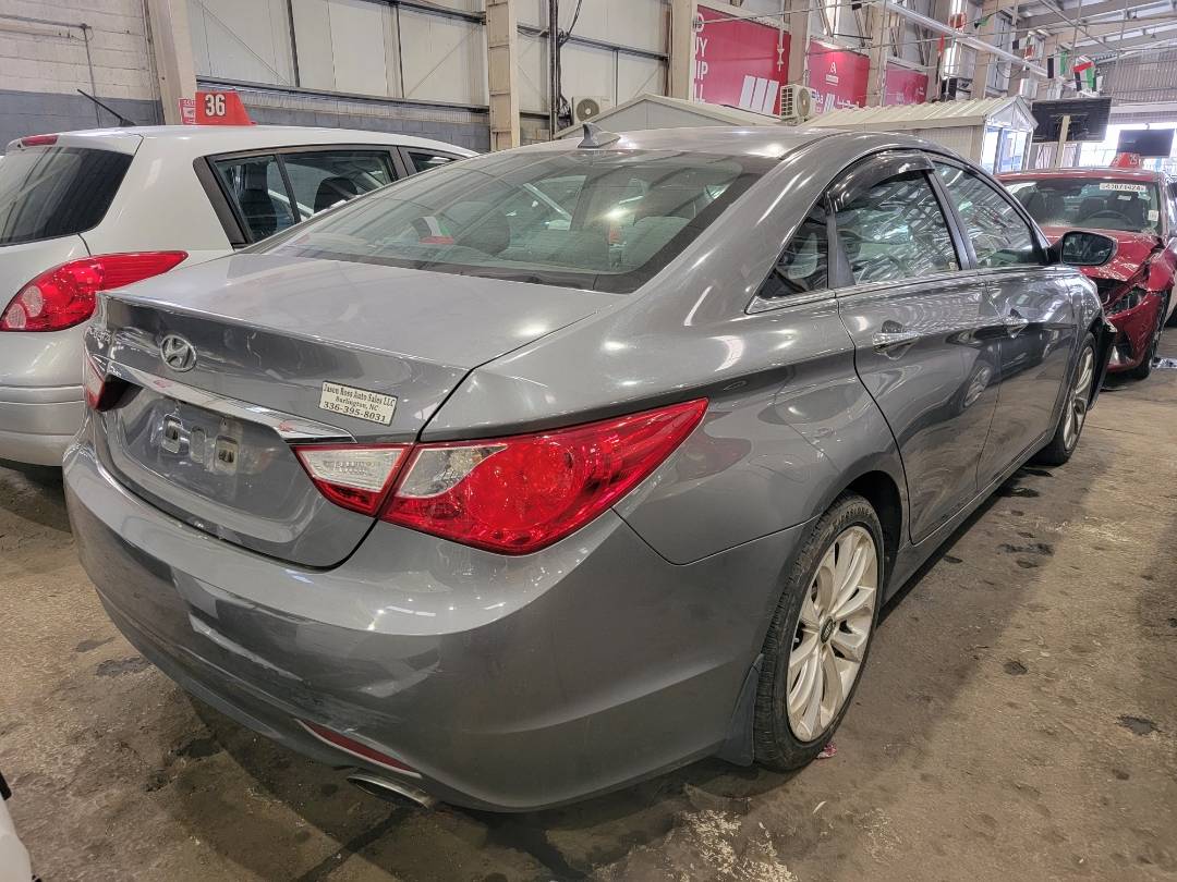 2013 HYUNDAI SONATA — 204765 Miles — Lot H620830 — Main - Marhaba Auctions Used Cars - Image 3